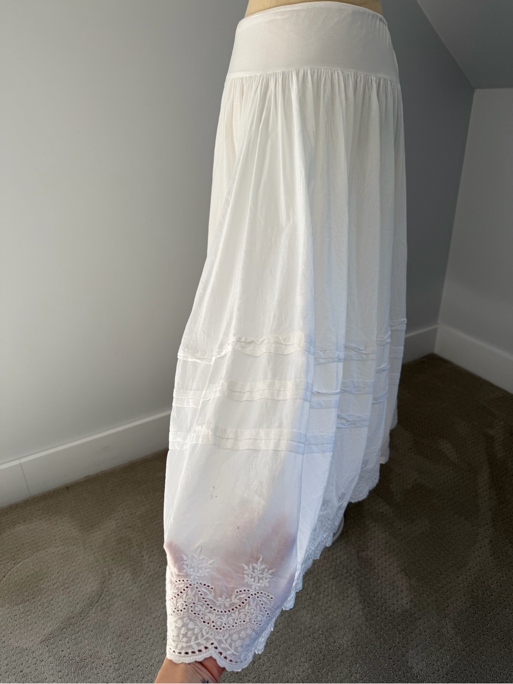 Reformation Cream Maxi Skirt with Scalloped Hem - Picture 3 of 5